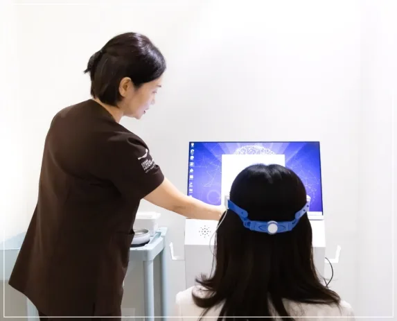 안면마비 검사 이미지