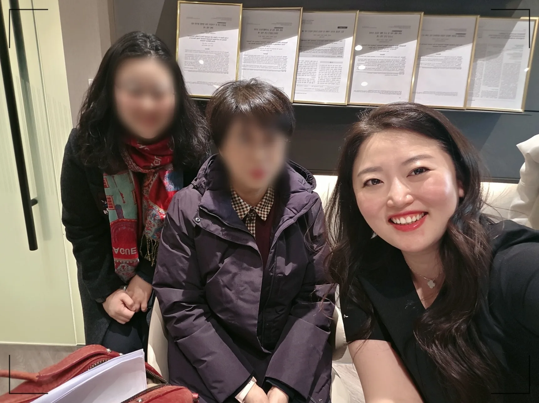 안면마비 진료과 이비안한의원 환자분과의 사진 촬영