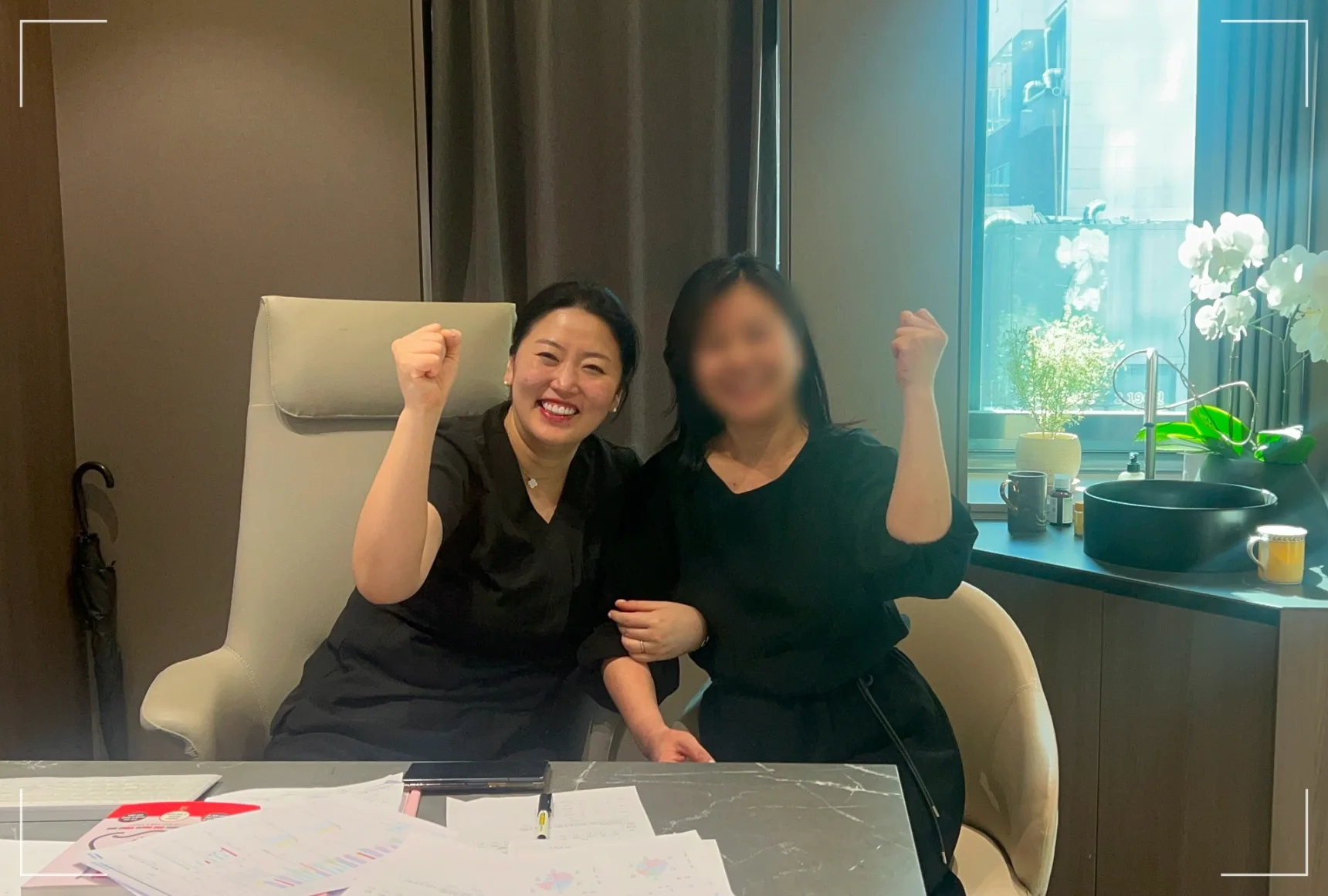 비염 심할 때 대처법, 코막힐 때 병원 이비안한의원 환자분과의 사진 촬영